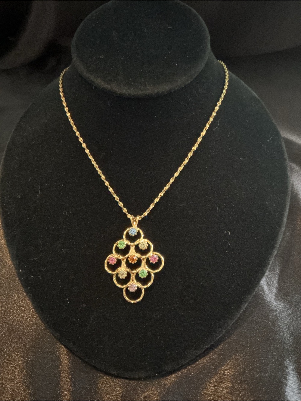 Vintage Multi Colored Stones Pendant Necklace